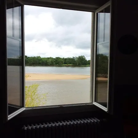 Maison Bord De Loire 