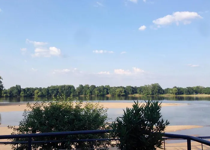 Maison Bord De Loire 